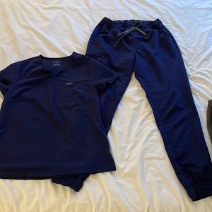 Jaanuu navy blue small jogger style scrubs set